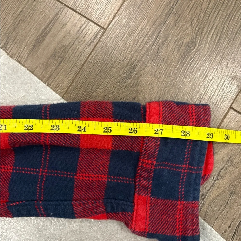 [XL]Abercrombie & Fitch Red and Navy Plaid Flannel Muscle Shirt - Picture 7 of 7